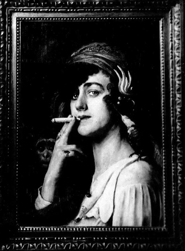 Ragazza con sigaretta